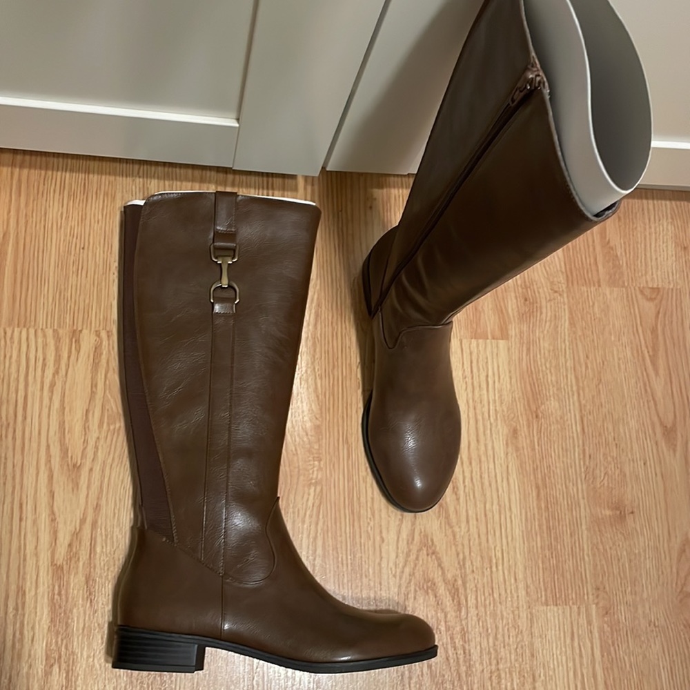 Brown Riding Boots - Picture 4 of 6